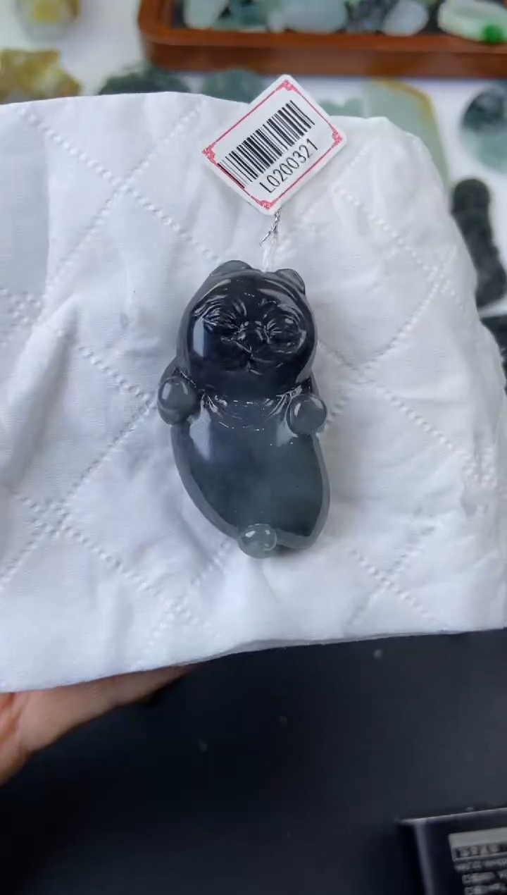 【闪购商品】翡翠颈饰未镶嵌猫