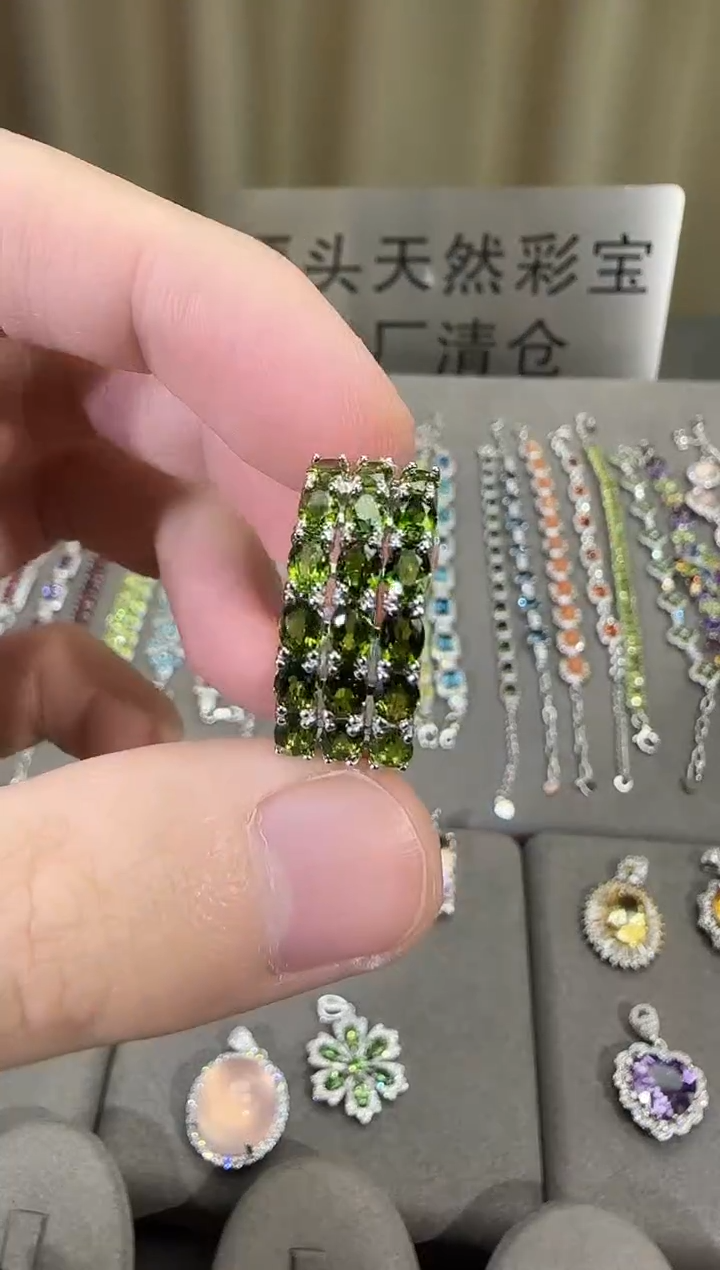 银S925镶嵌透辉石戒指10mm戒指排戒款