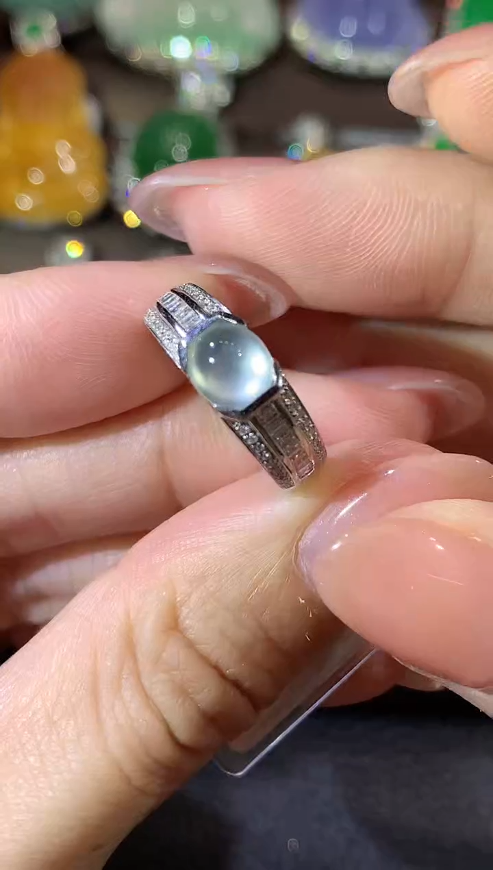 18K金镶嵌戒指翡翠D17