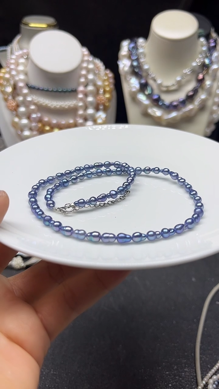 颈饰未镶嵌淡水珍珠多人