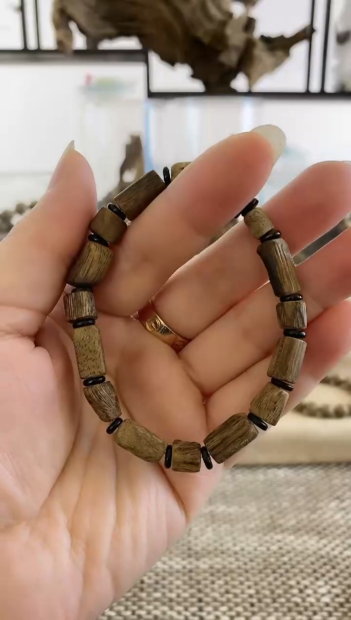 【闪购商品】沉香手串越南老惠安随形单圈