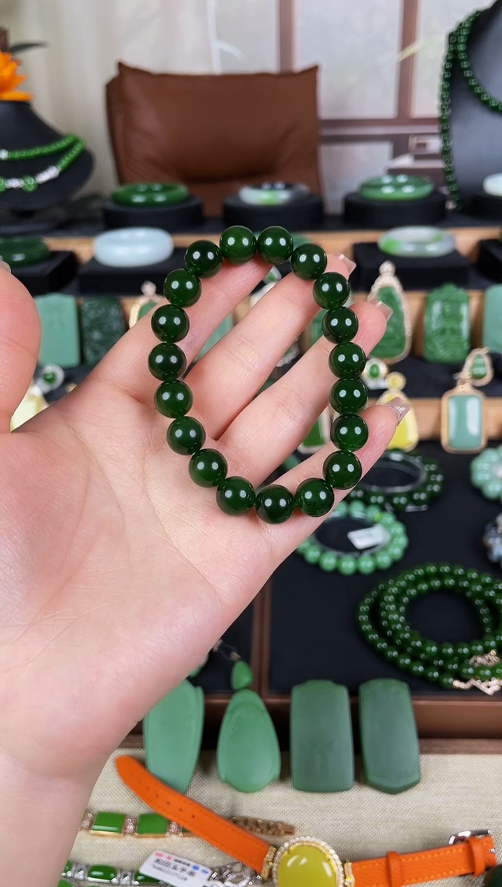 未镶嵌手串和田玉（碧玉）碧玉手串