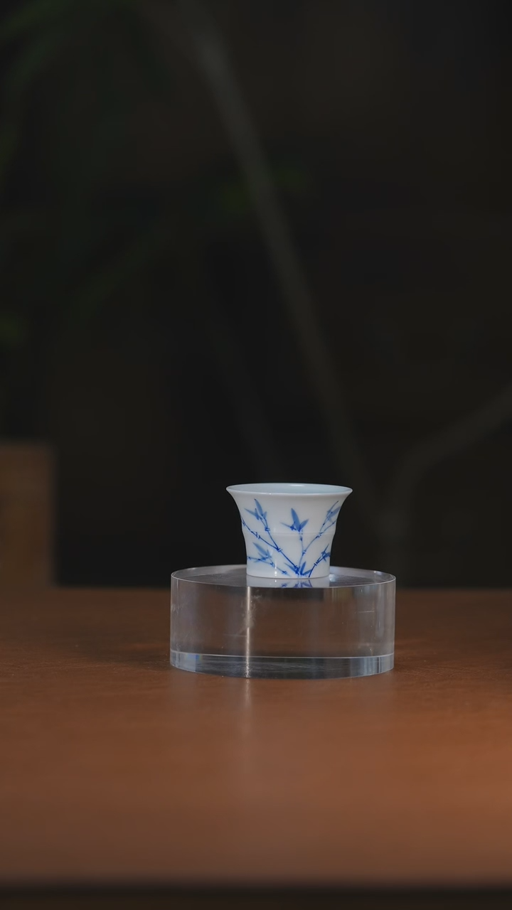 青花竹子竹节杯     