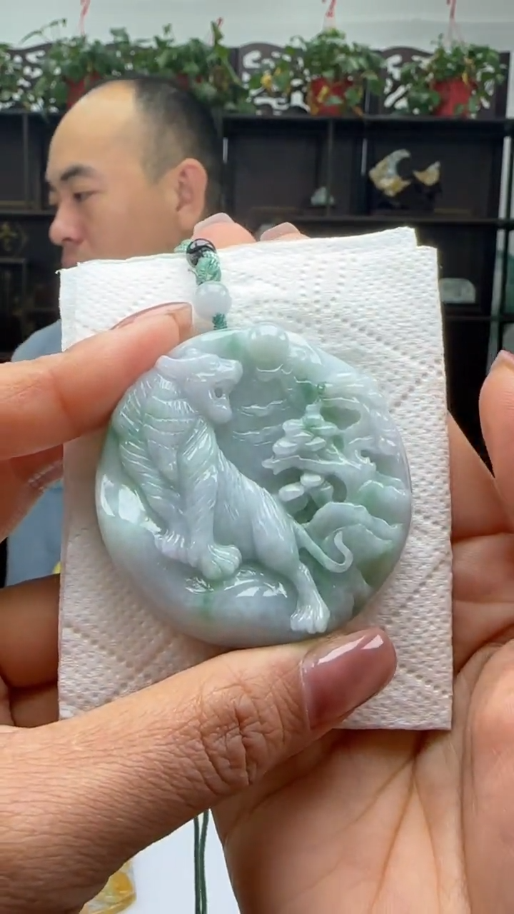 【闪购商品】翡翠颈饰未镶嵌天然翡翠A货吊坠