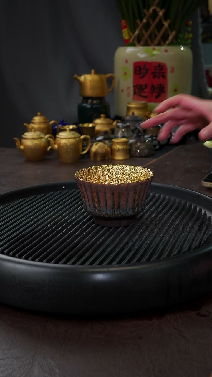 【闪购商品】杯【宜景窑天目釉红釉鎏金】大羽冠