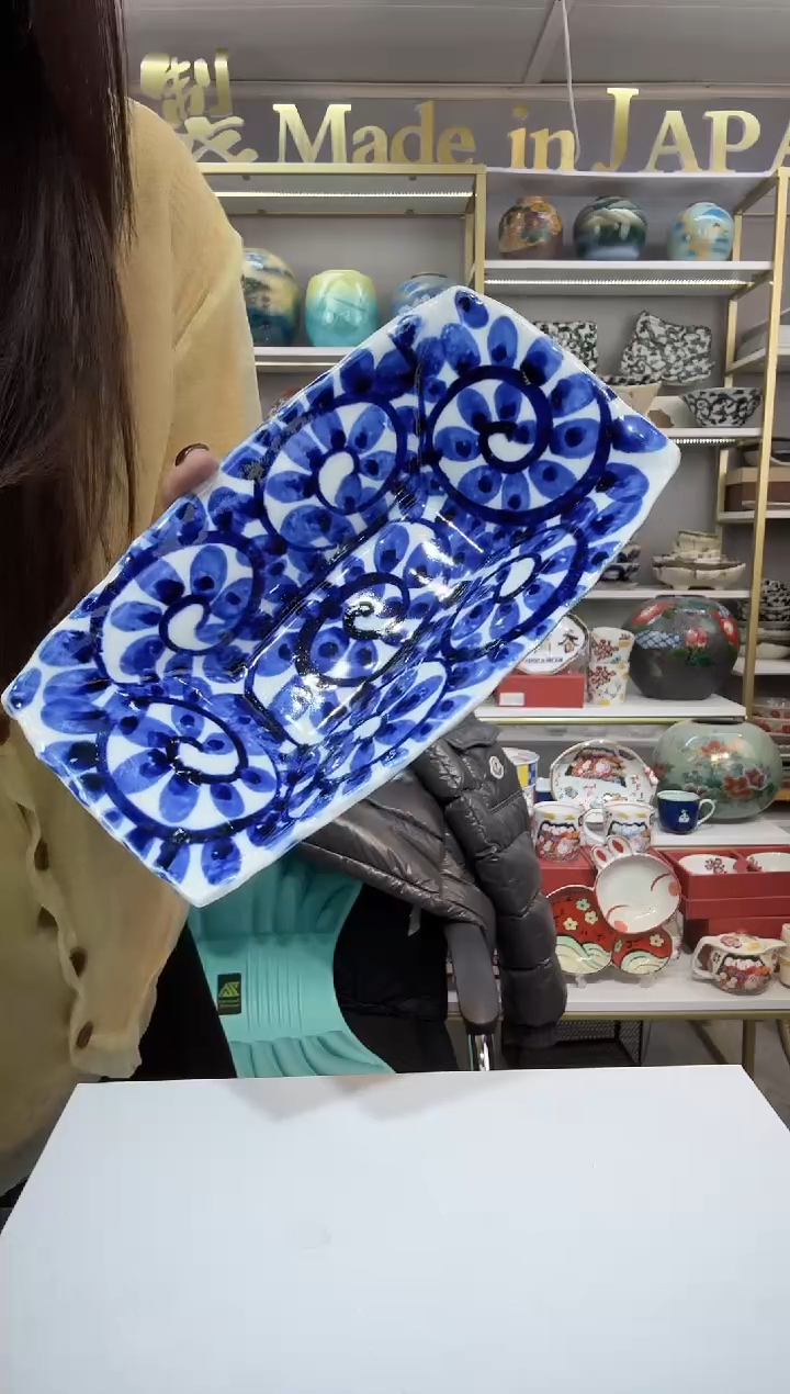 陶瓷长方形钵一只