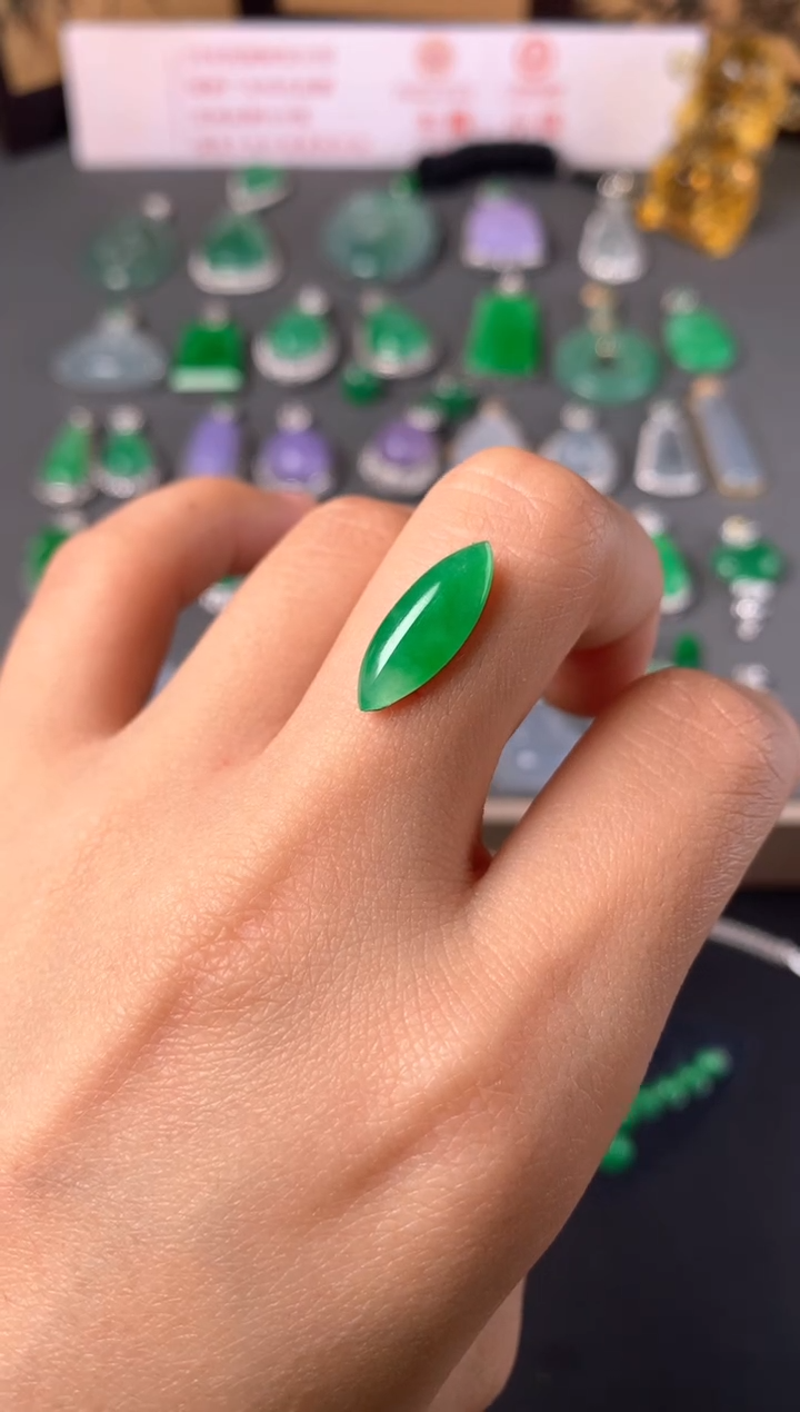 未镶嵌定制翡翠裸石（镶嵌定制）