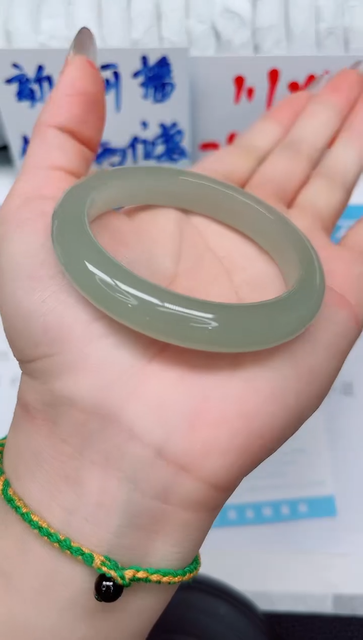 未镶嵌手镯石英质玉69-52.8