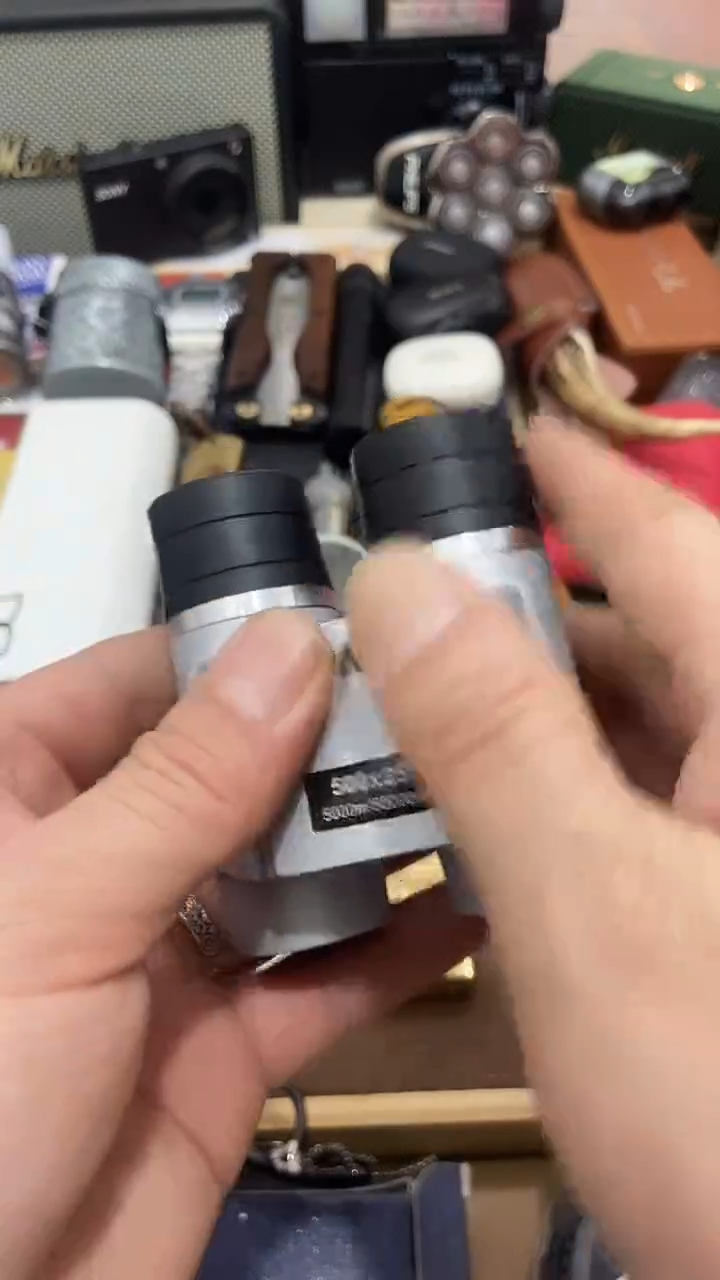 瓷片闪购商品  如图所示