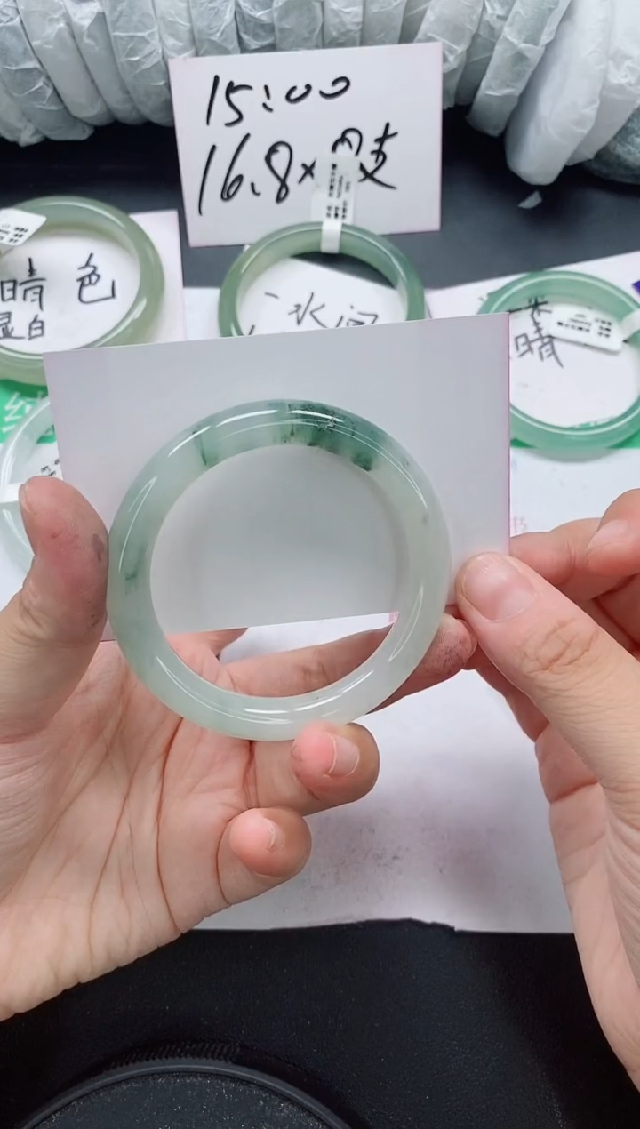 未镶嵌手镯石英质玉212/51-52