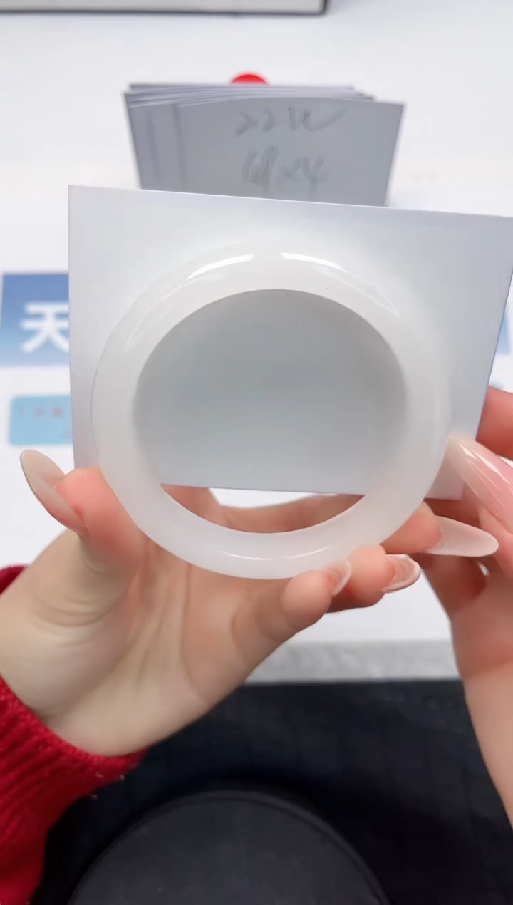 【闪购商品】石英质玉手镯未镶嵌G334-58