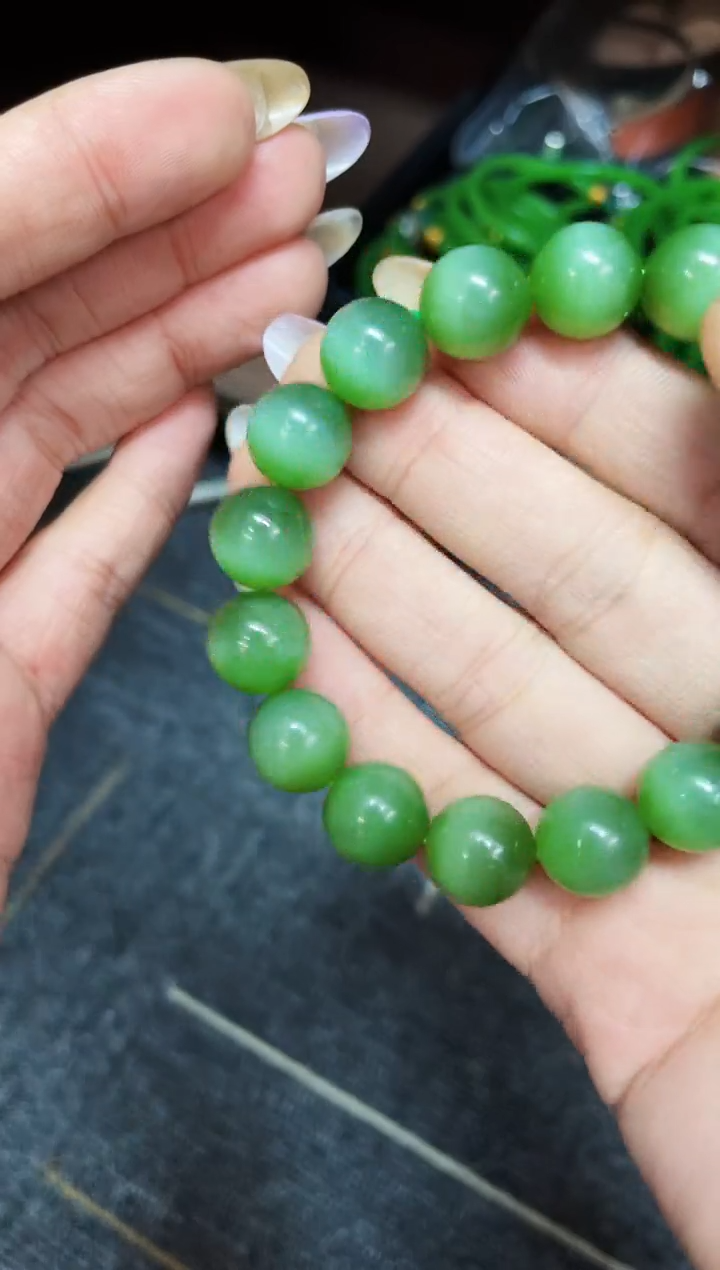 手串未镶嵌和田玉12MM 多样性发一Z