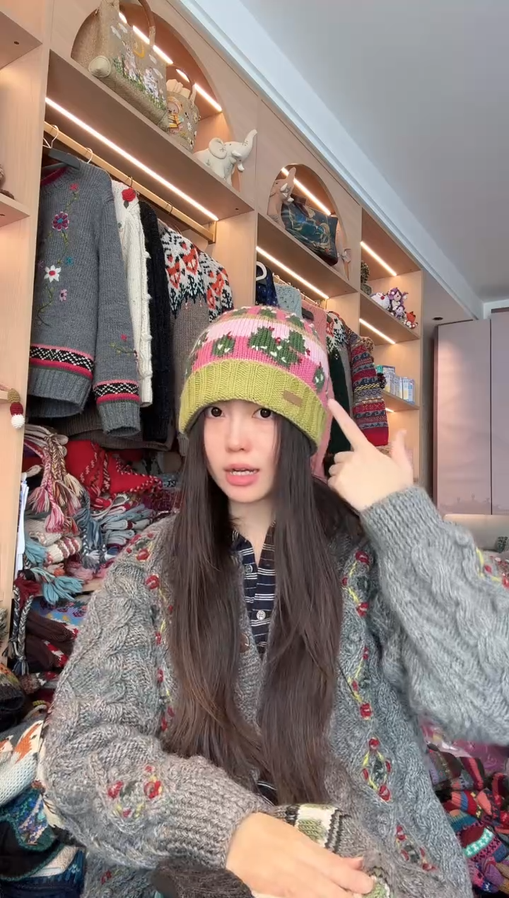 羊毛绿色翻边仙人掌帽