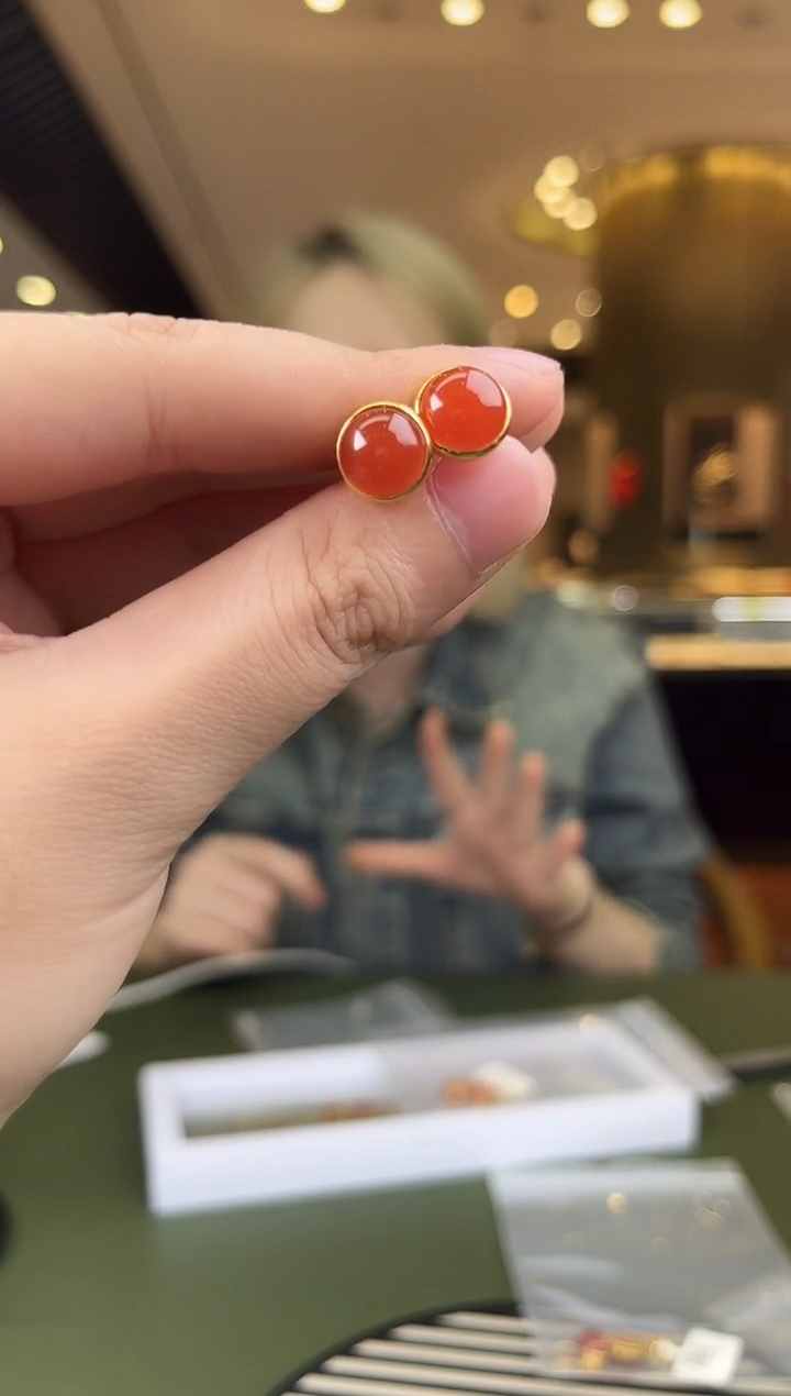 【闪购商品】南红玛瑙耳饰18K金镶嵌SH302 多样性发其一