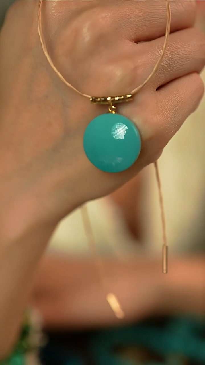 18K金镶嵌绿松石吊坠无事牌