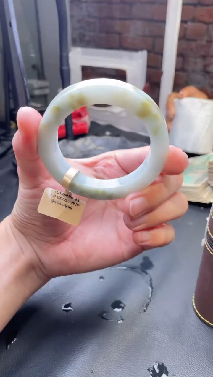 【闪购商品】定制翡翠手镯未镶嵌发一件/DDI02467