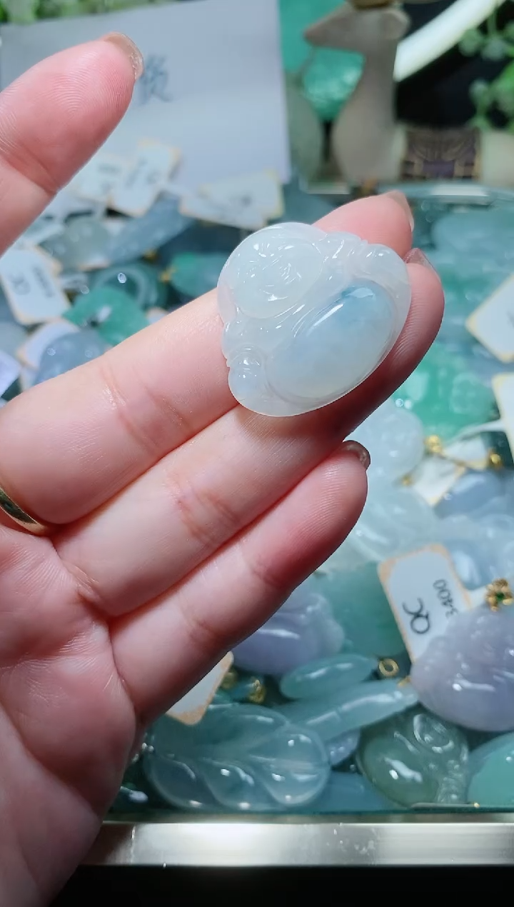 【闪购商品】翡翠颈饰未镶嵌天然A货翡翠一件