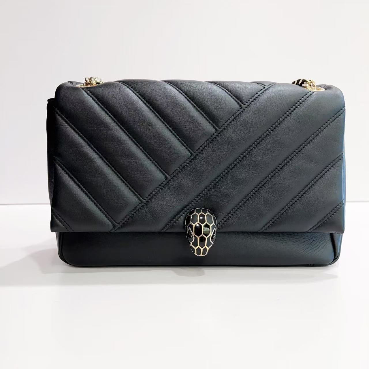 99新 BVLGARI/宝格丽 7姐专场/黑色棉花糖中号蛇头斜挎包