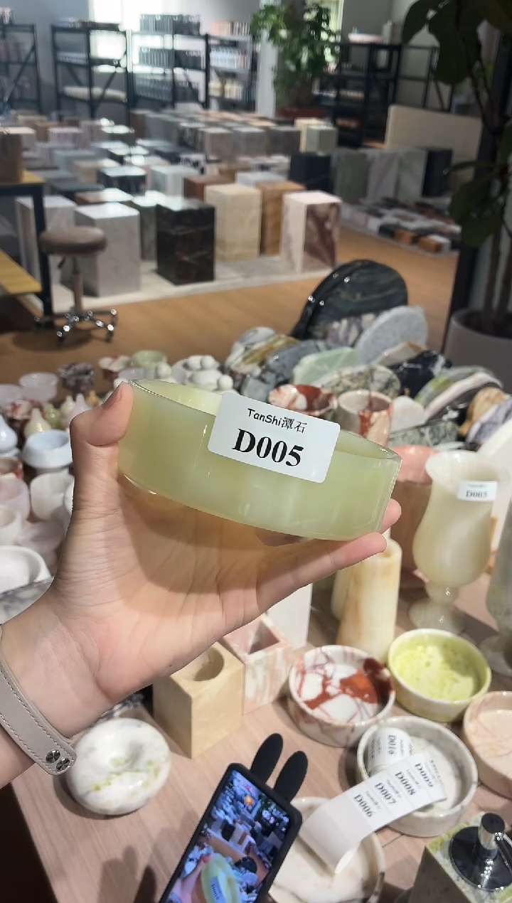 石材D005古青玉烟灰缸
