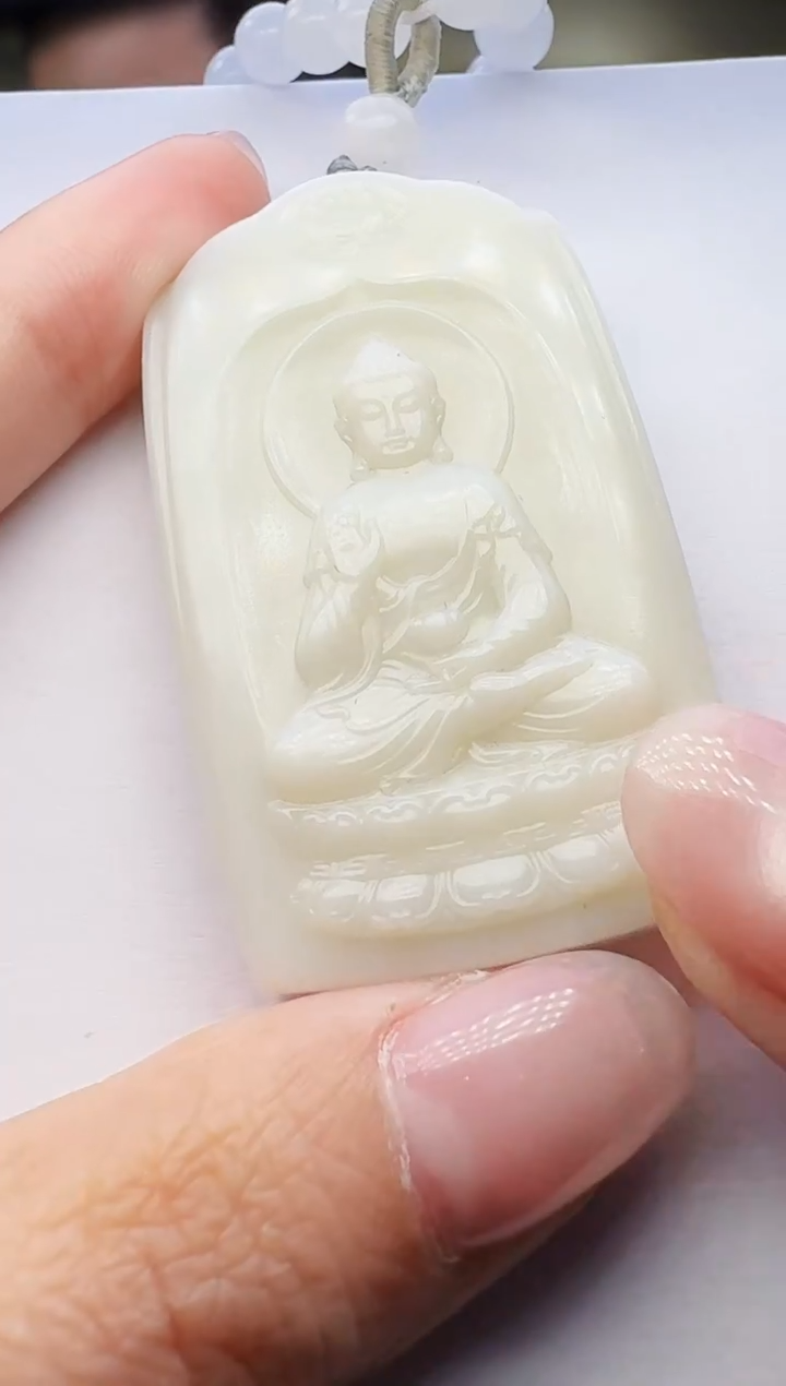 定制和田玉玉届匠心天然和田玉（拍一发一）