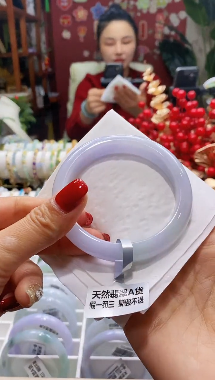 【闪购商品】翡翠手镯未镶嵌137春彩60-62/12.3*8.3