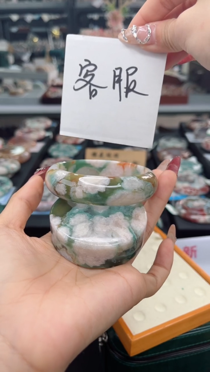 【闪购商品】石英质玉手镯未镶嵌62圈口（赠品镯心）3S9512