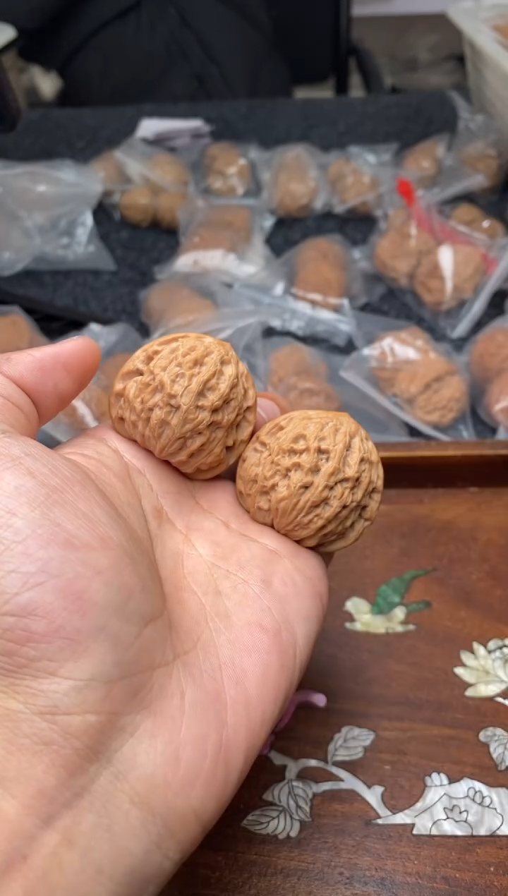 【闪购商品】文玩核桃把件A164号40尺铁锤