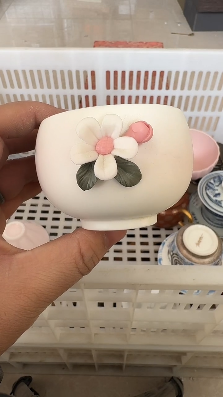 杯无运费险有瑕疵的摄影的产品有使用过的痕迹有点脏介意勿拍