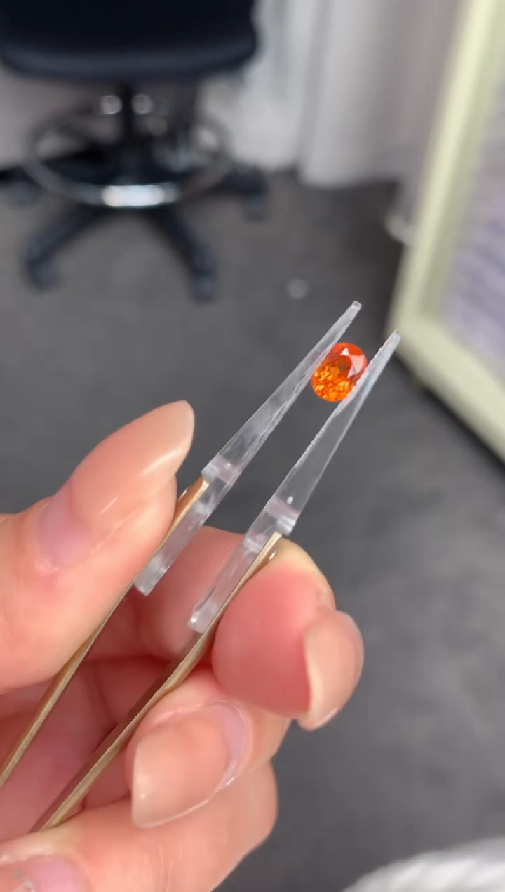 【闪购商品】石榴石（芬达石）裸石未镶嵌1ct芬达