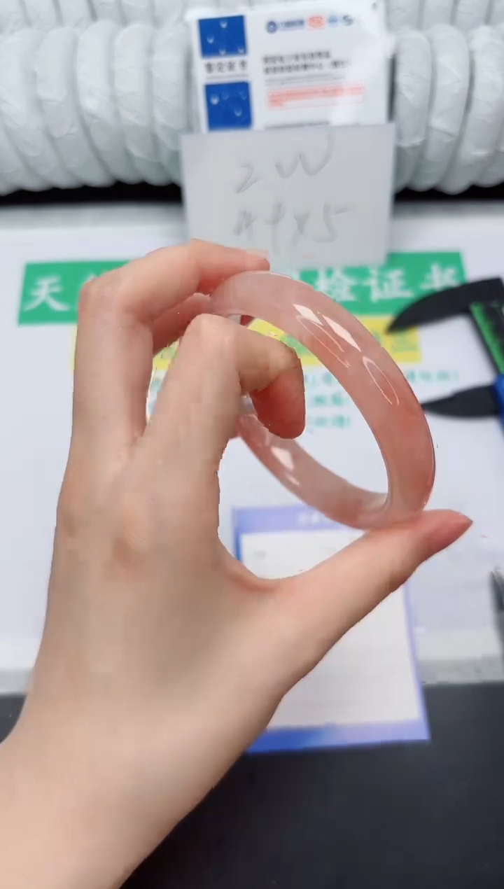 未镶嵌手镯石英质玉243-60.2TH