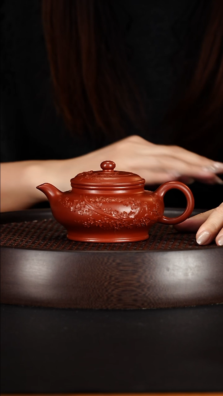 茶壶紫砂宜兴紫砂壶朱泥梅花宫灯240cc