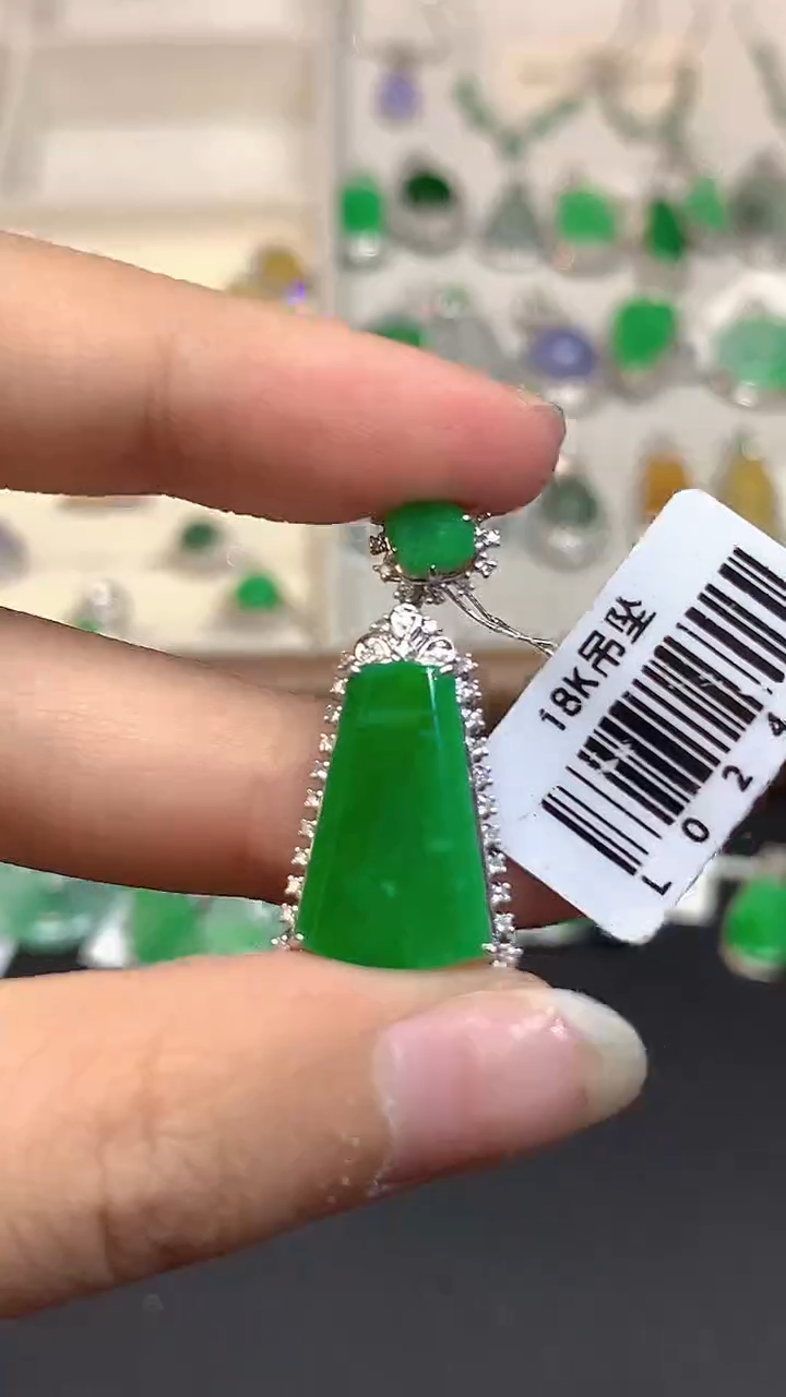 翡翠18K金镶嵌吊坠(不含链)L0245多样性发其一