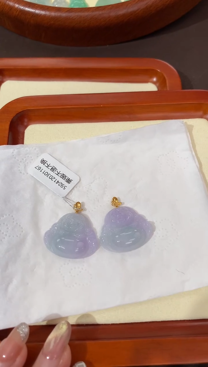 【闪购商品】翡翠颈饰18K金镶嵌天然缅甸a货翡翠(多样性发其一)