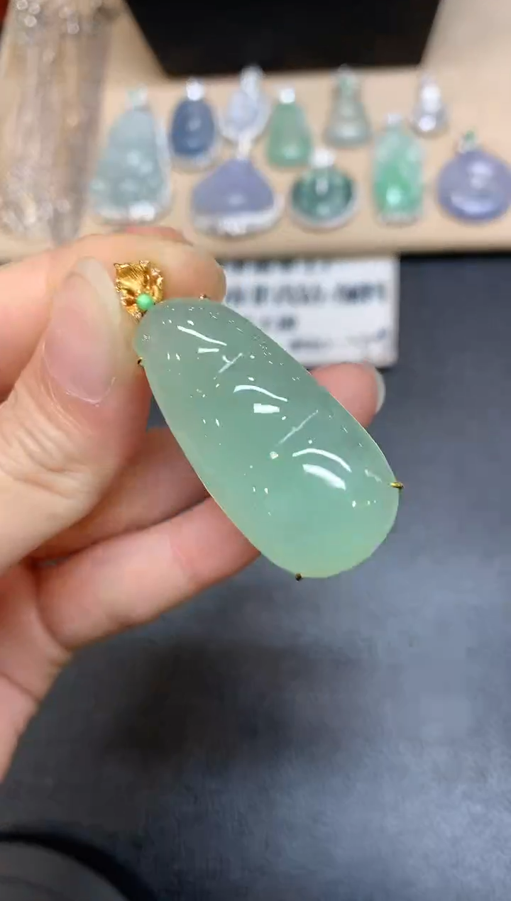 【闪购商品】翡翠颈饰18K金镶嵌【无服务费