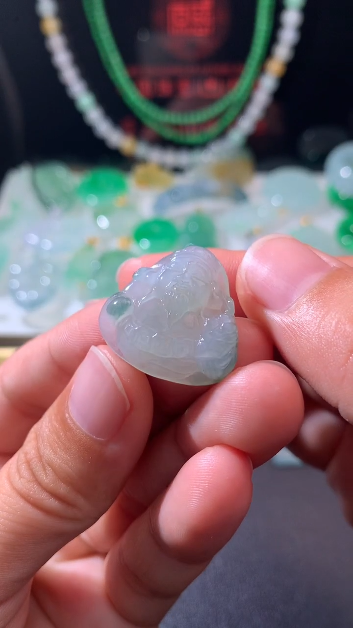 未镶嵌定制翡翠      