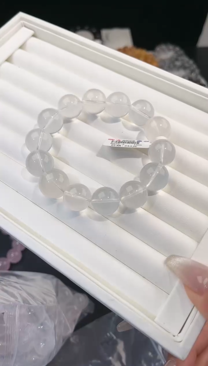 【闪购商品】水晶手链未镶嵌多样性发一奶白16mm