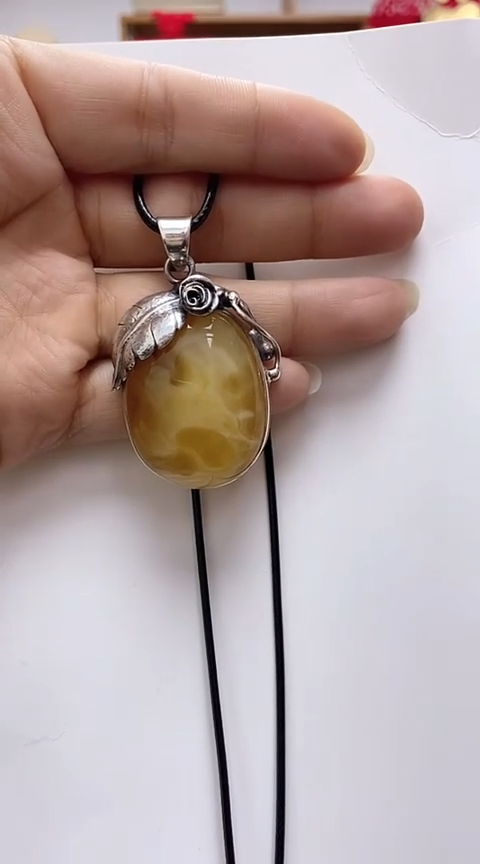 【闪购商品】琥珀裸石银S925镶嵌蜜蜡锁骨