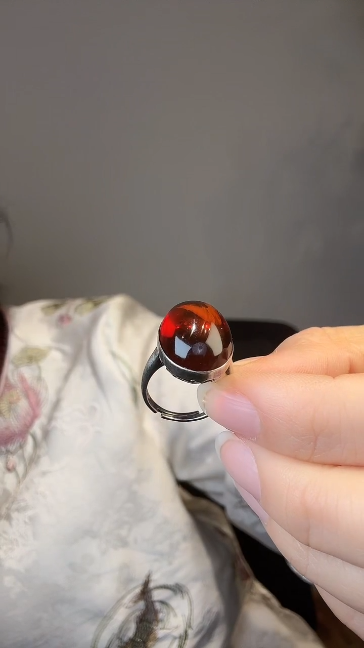 未镶嵌琥珀戒指米***米琥珀戒指