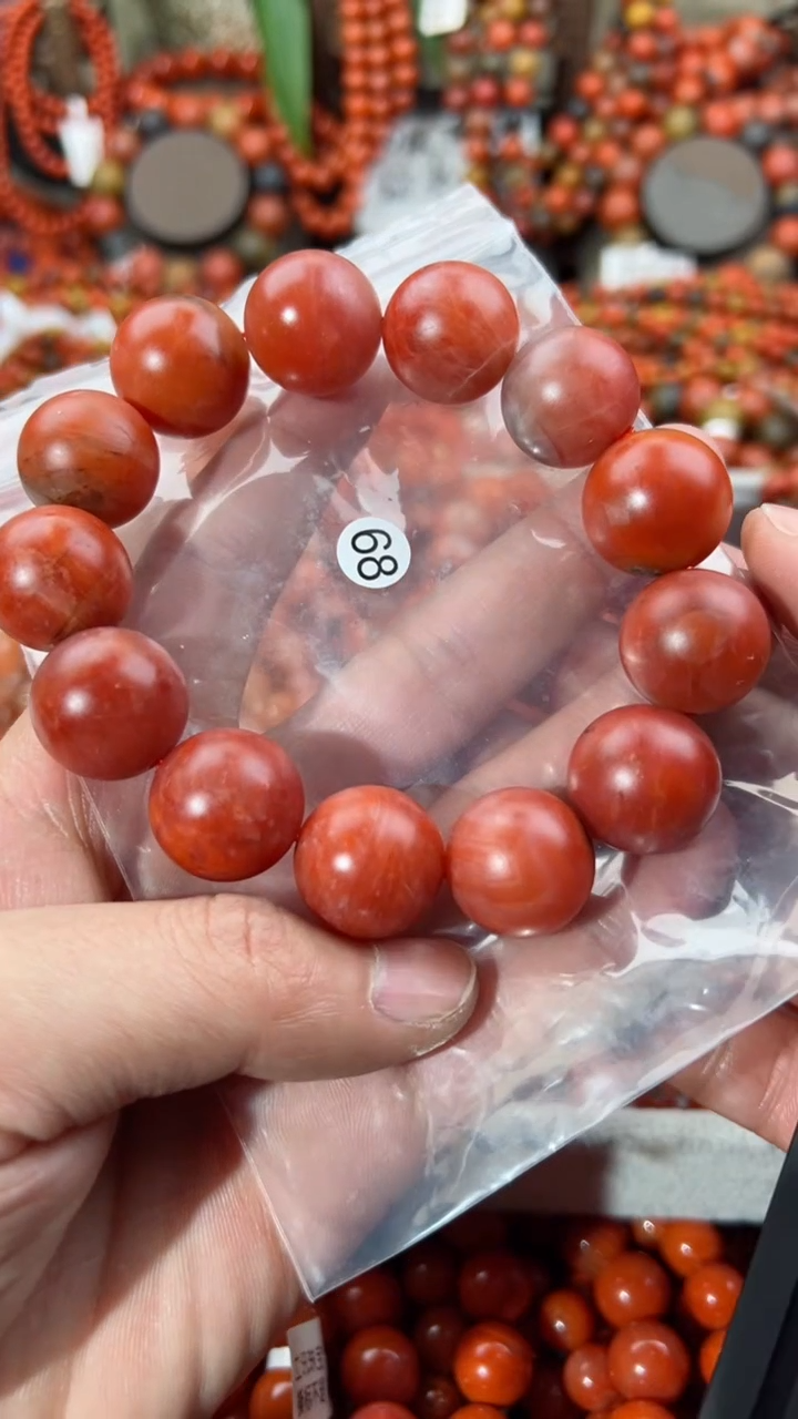 【闪购商品】南红玛瑙手串未镶嵌18