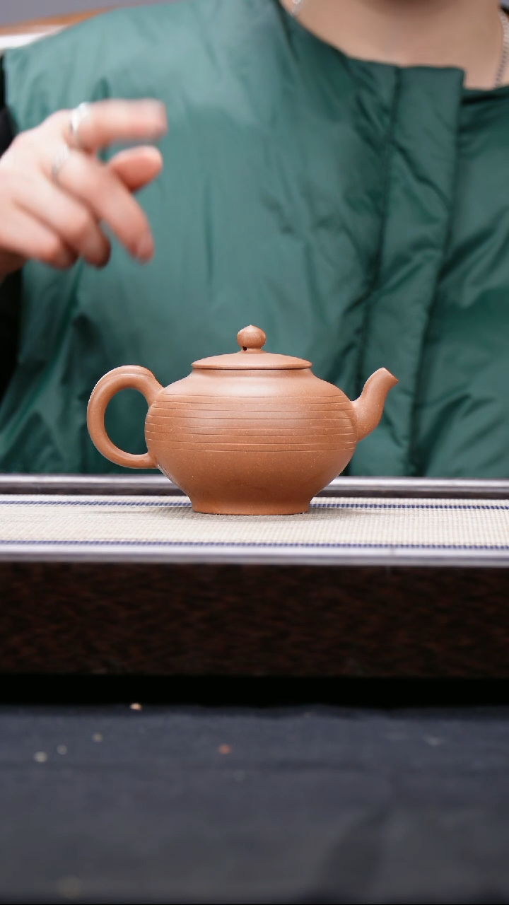 【闪购商品】紫砂茶壶黄降坡  明式巨轮