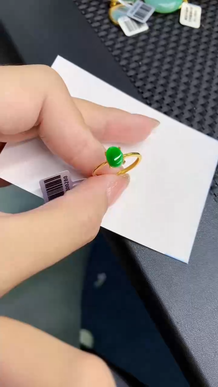 【闪购商品】翡翠银S925镶嵌颈饰            8