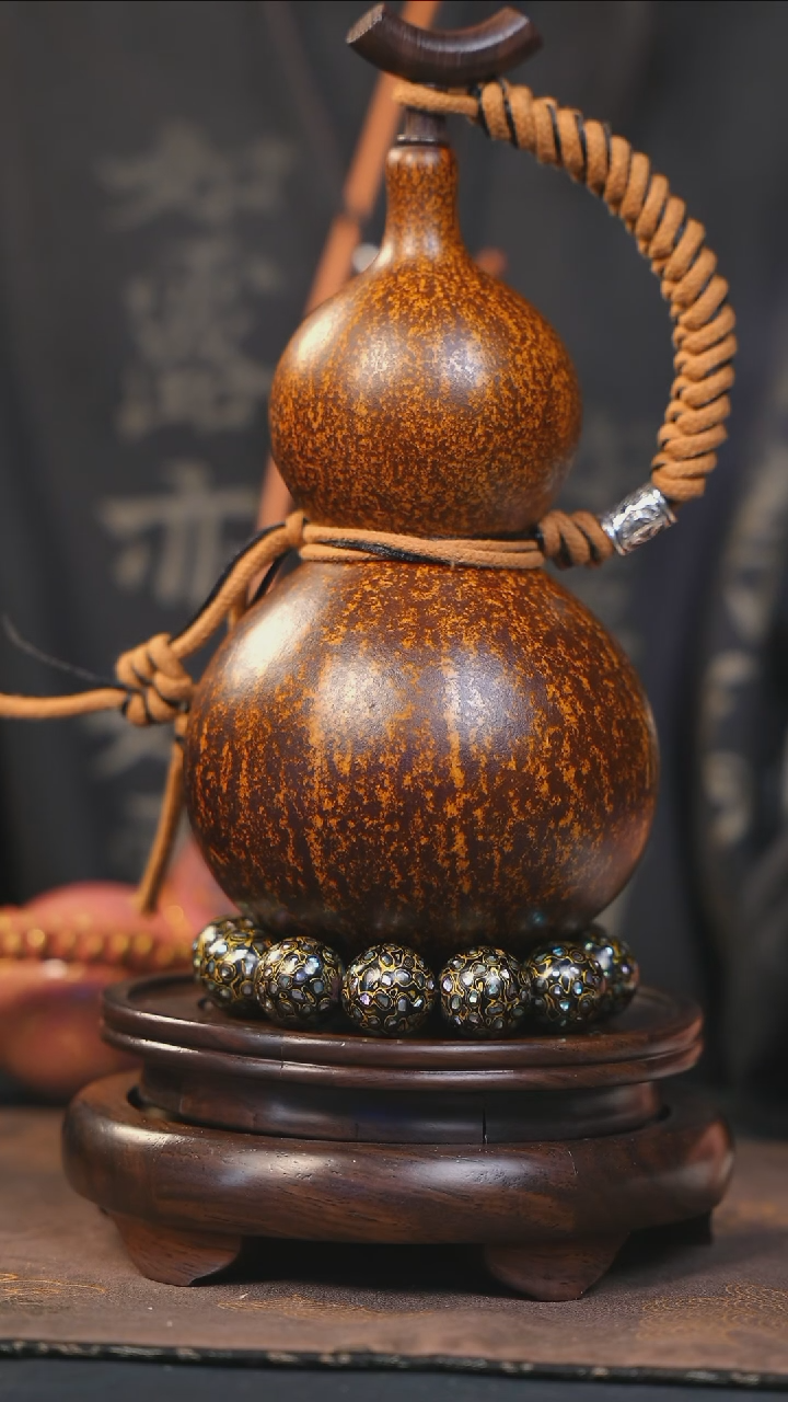 【闪购商品】YT276大漆酒葫芦不包手串及旋转底座