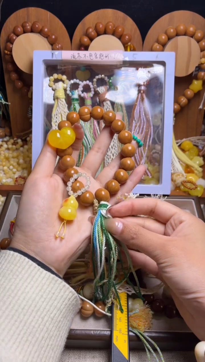 手串猴头核桃全品原皮泡芙大蜜心绿跑环俏色葫芦吊坠新绿流苏