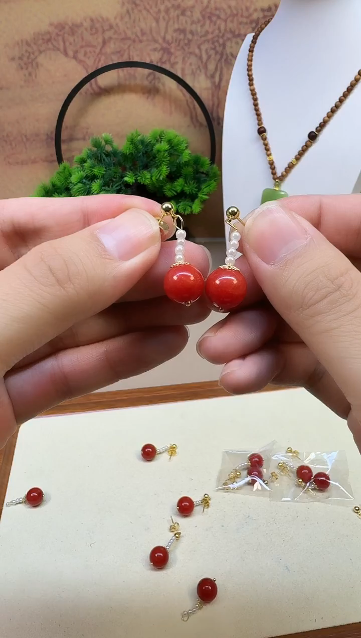 14K金镶嵌南红玛瑙耳饰E58 