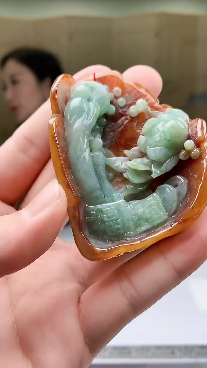 【闪购商品】定制翡翠未镶嵌4852bb-毛货挂件49