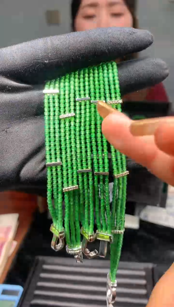 【闪购商品】定制翡翠未镶嵌32定制翡翠-多样性发货（发其一）