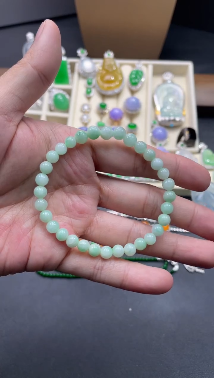【闪购商品】翡翠手链未镶嵌4.........