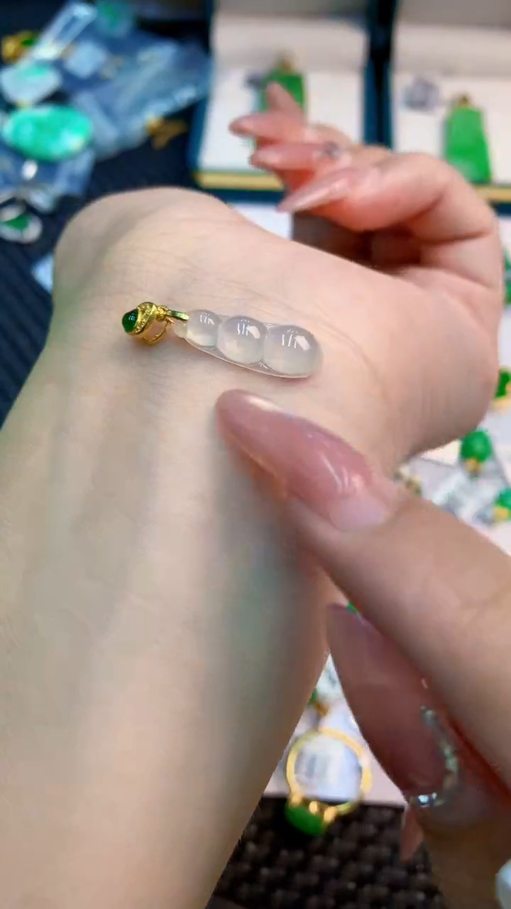 翡翠银S925镶嵌吊坠(不含链)1