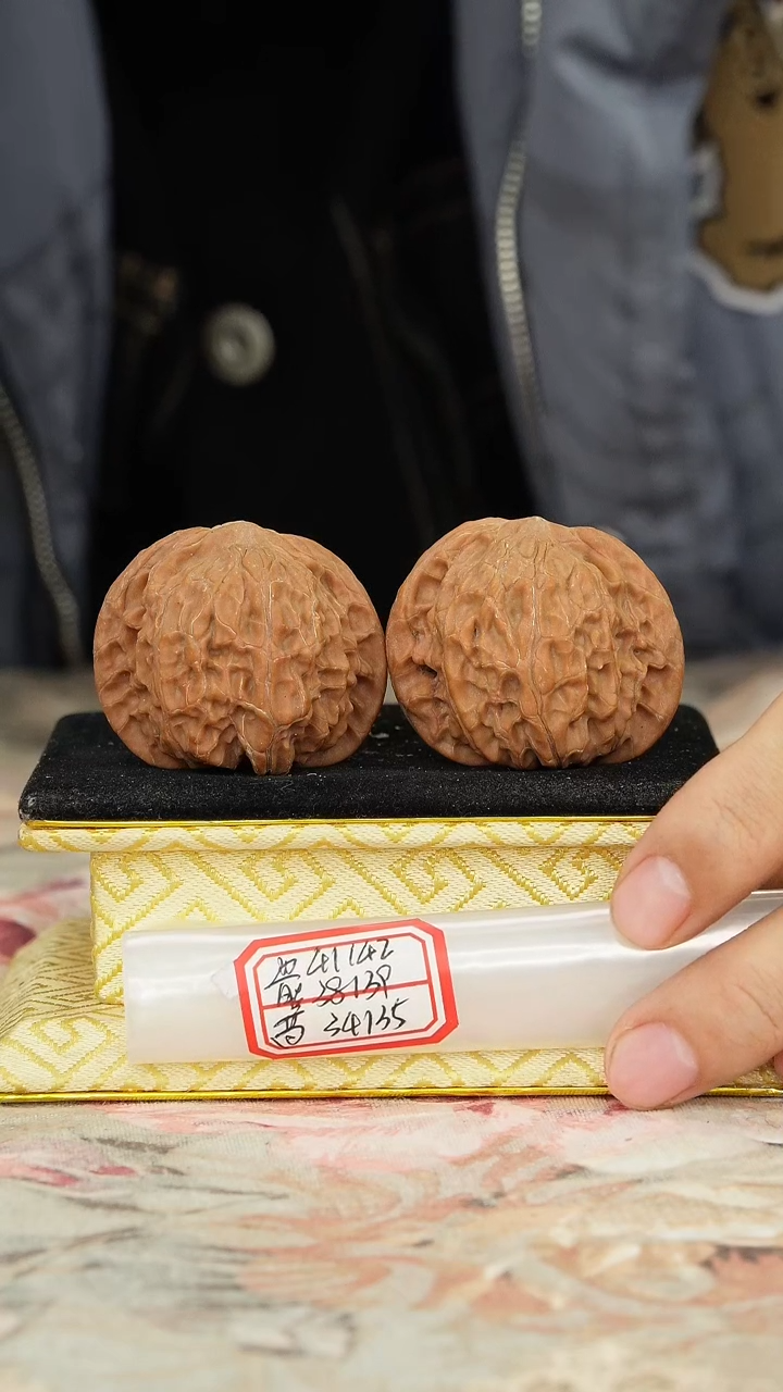 【闪购商品】文玩核桃把件磨盘