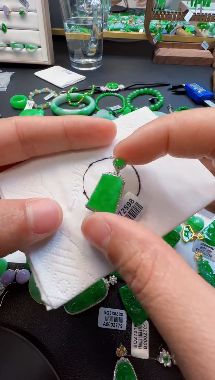 【闪购商品】定制翡翠18K金镶嵌4980元